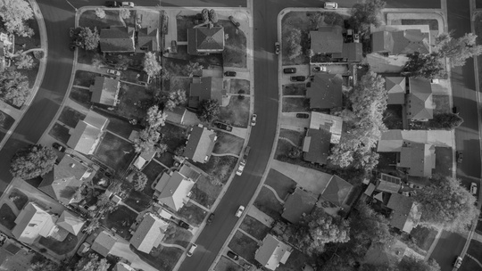 Imagem aérea de área urbana utilizada em projeto de REURB